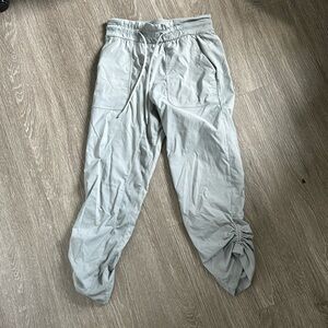 Lululemon high rise dance studio pant gray silver size 4